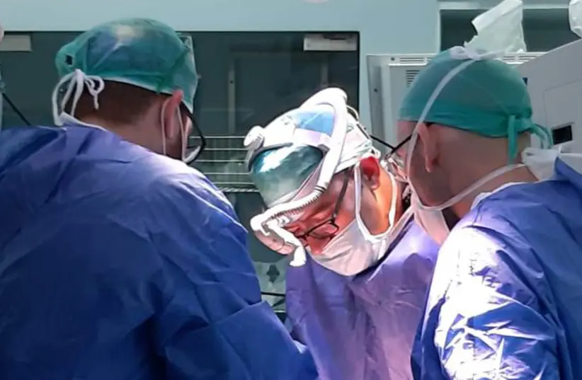 You are currently viewing Israeli doctors reconstruct girl’s facial nerve, lets her smile