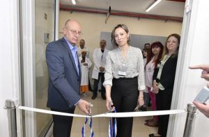 Nahariya hospital inaugurates first of its kind automated hi-tech lab